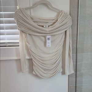 Abercrombie & Fitch Cream Off the Shoulder Top